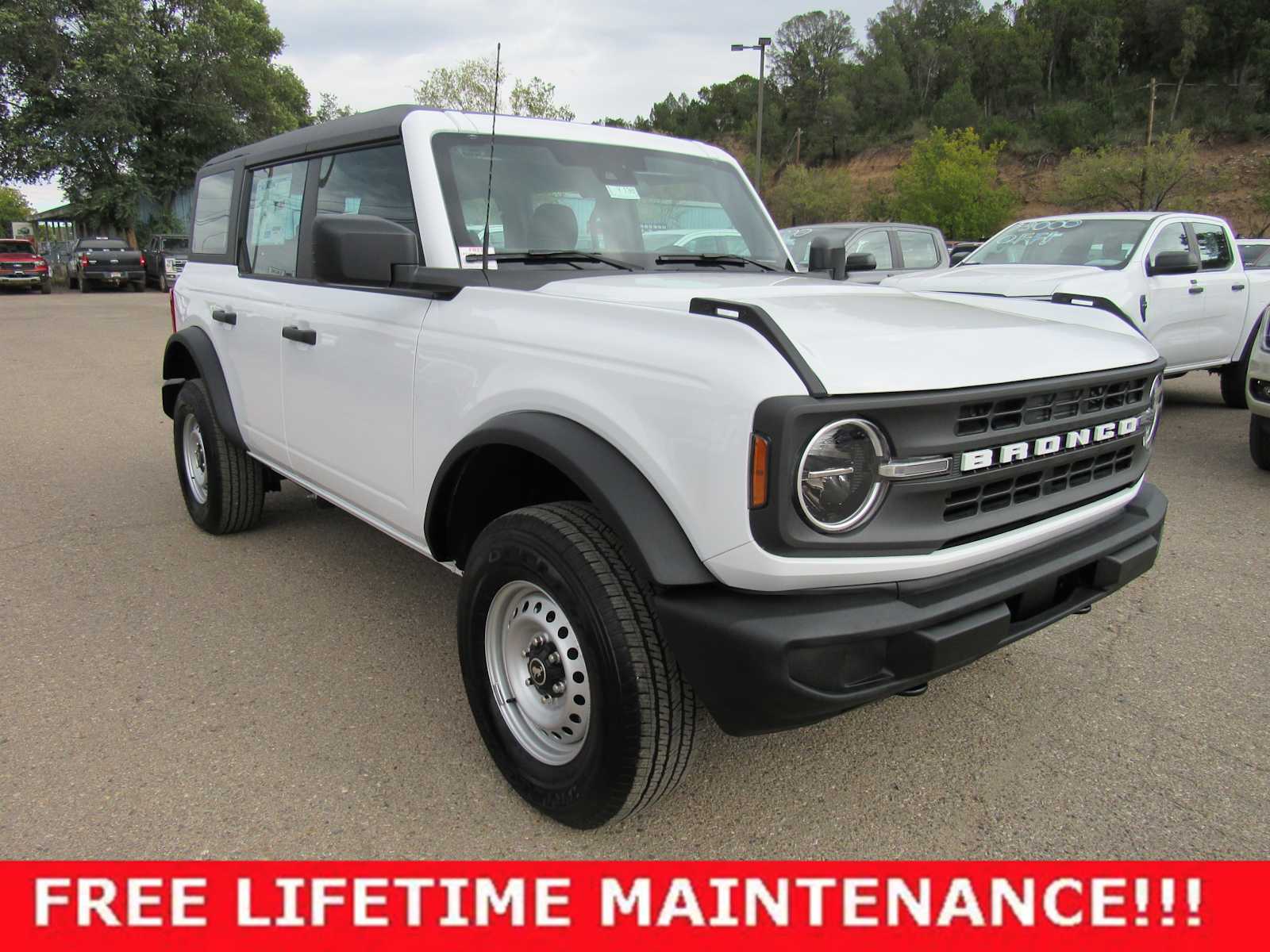 2025 Ford Bronco 4-Door Base's photo