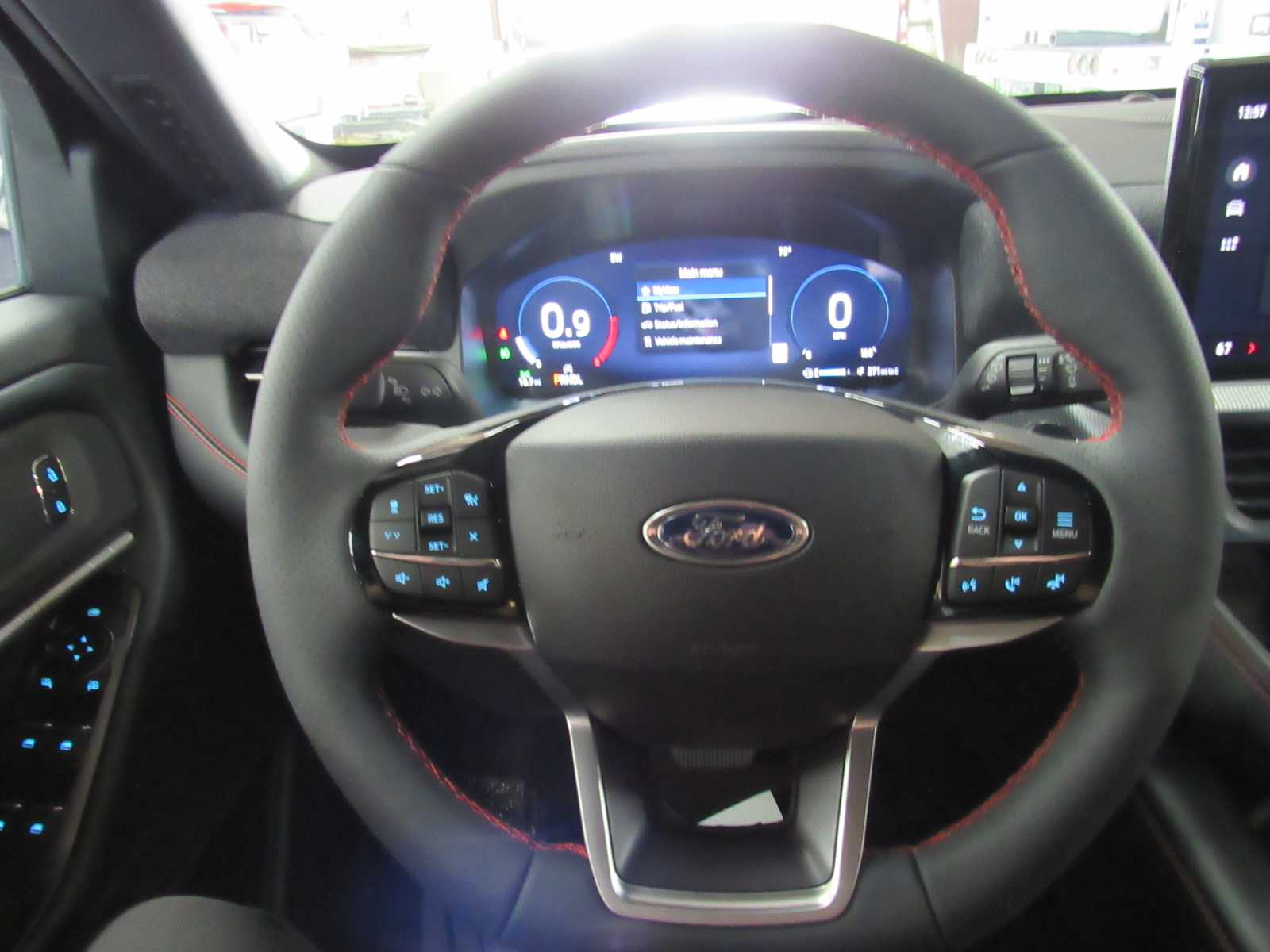 2026 Ford Explorer ST-Line - Photo 19