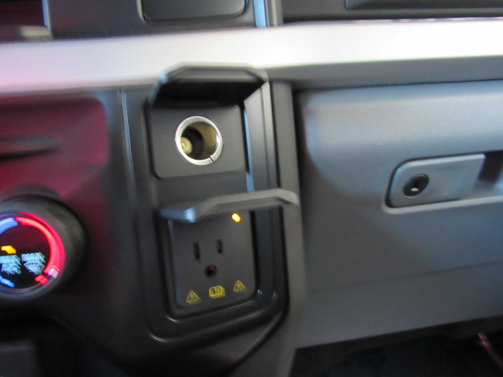 2026 Ford F-350 Super Duty XLT - Photo 60