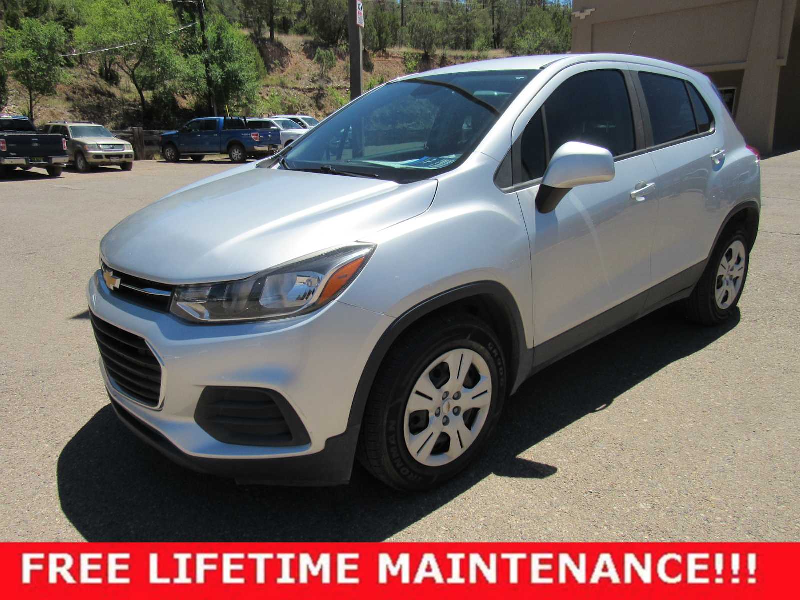 2019 Chevrolet Trax LS's photo