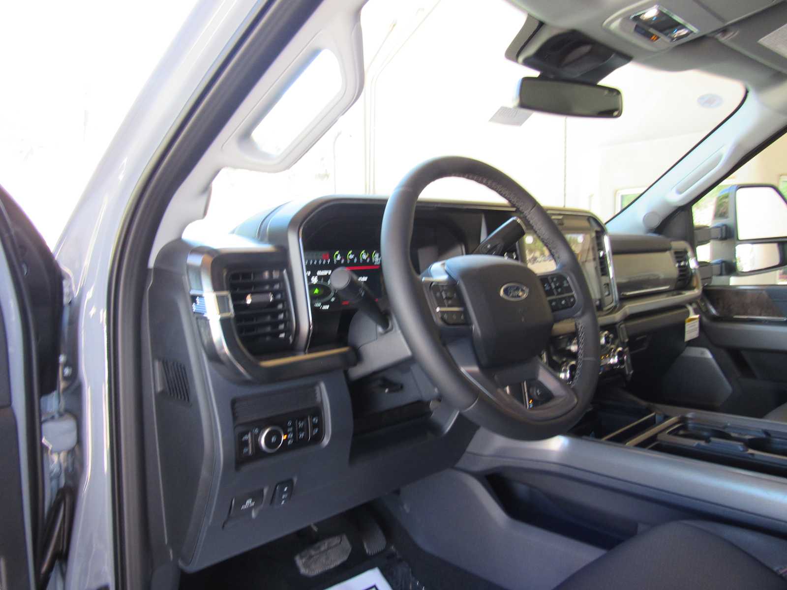 2026 Ford F-350 Super Duty Lariat - Photo 27