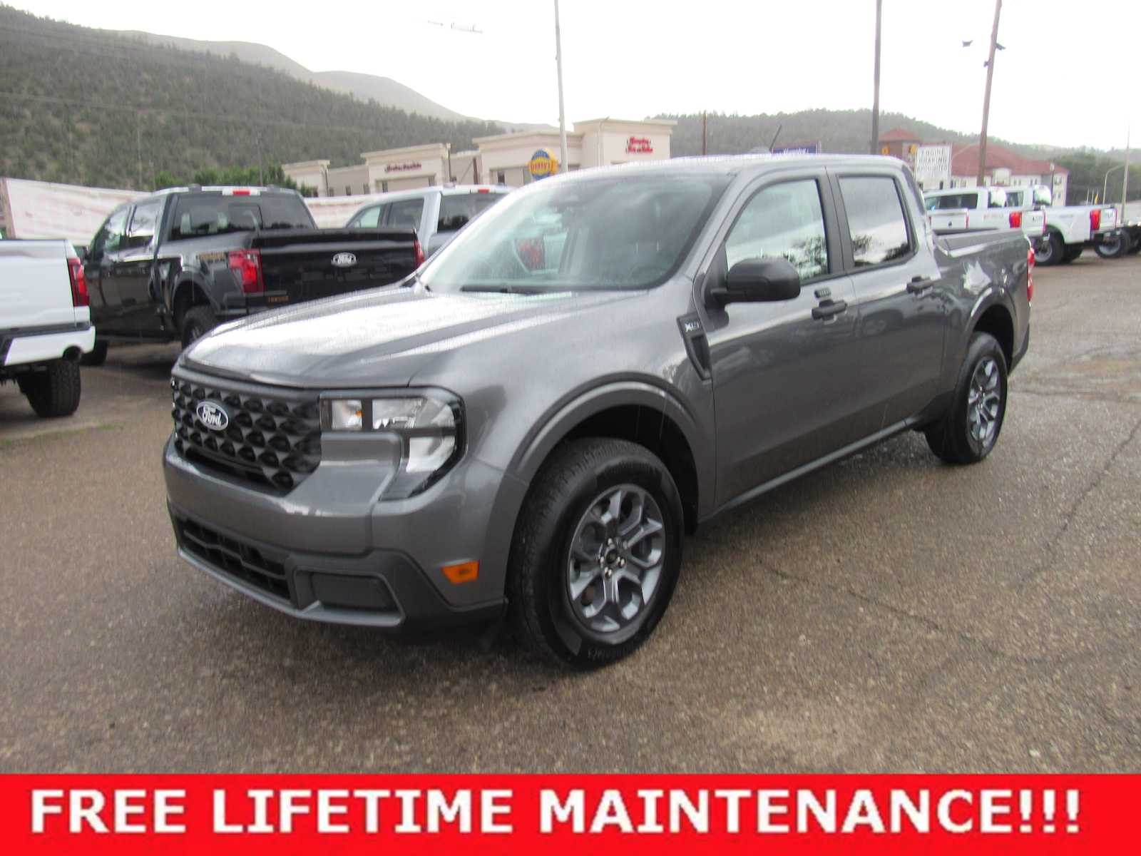 2025 Ford Maverick XLT's photo