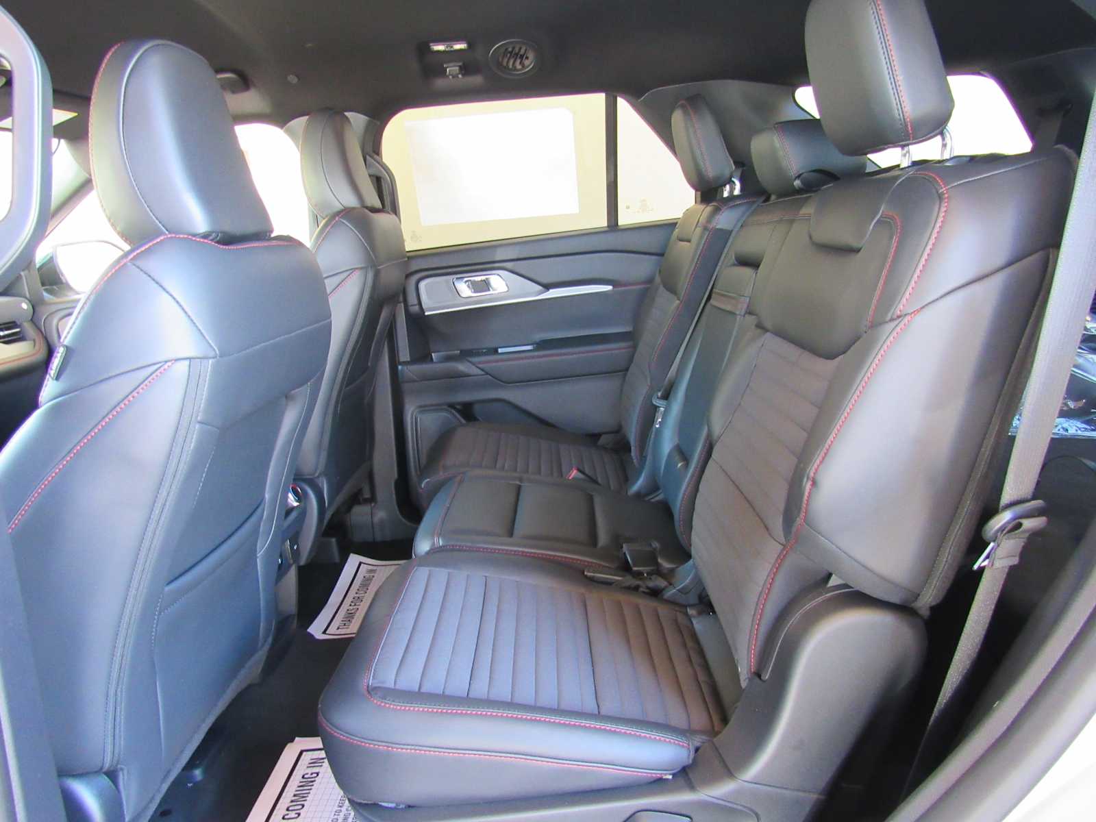 2026 Ford Explorer ST-Line - Photo 65