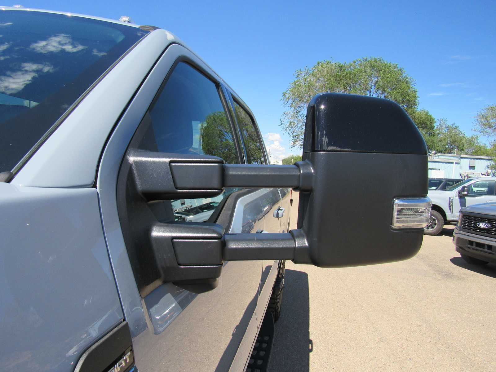 2026 Ford F-350 Super Duty Lariat - Photo 8