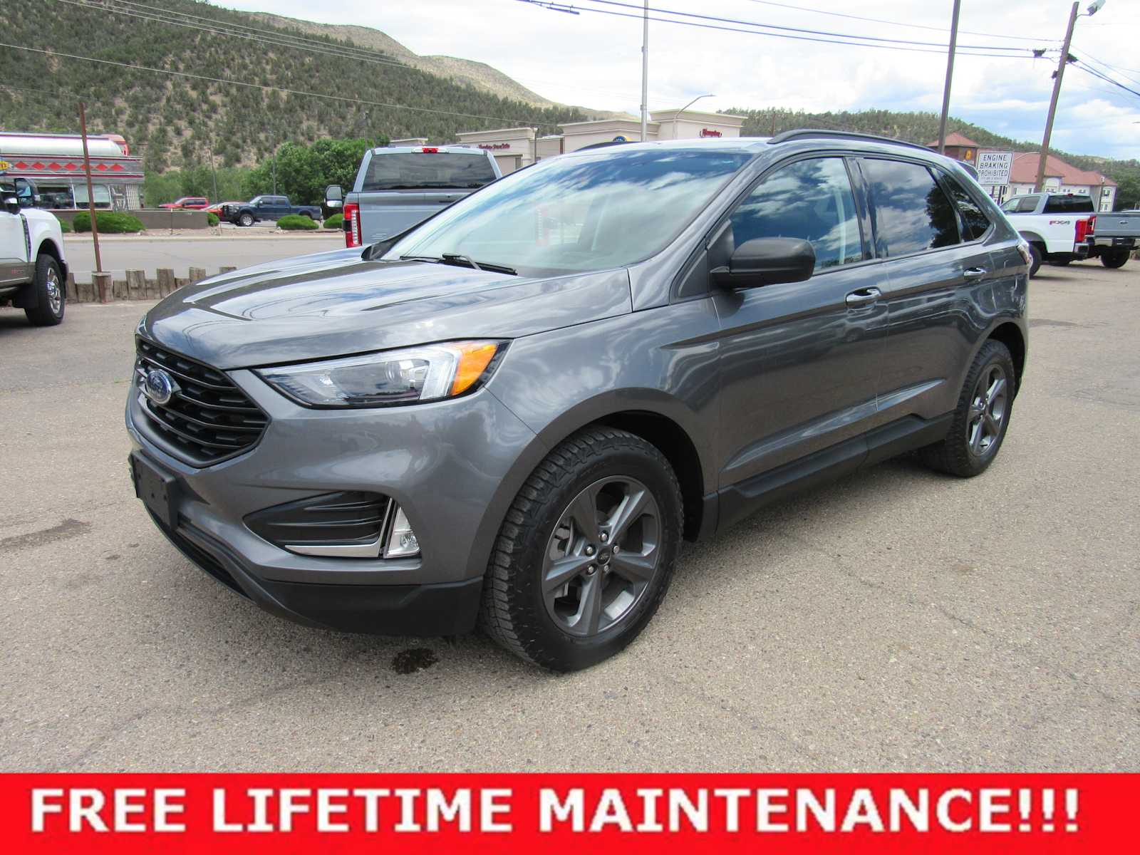 2024 Ford Edge SEL AWD's photo
