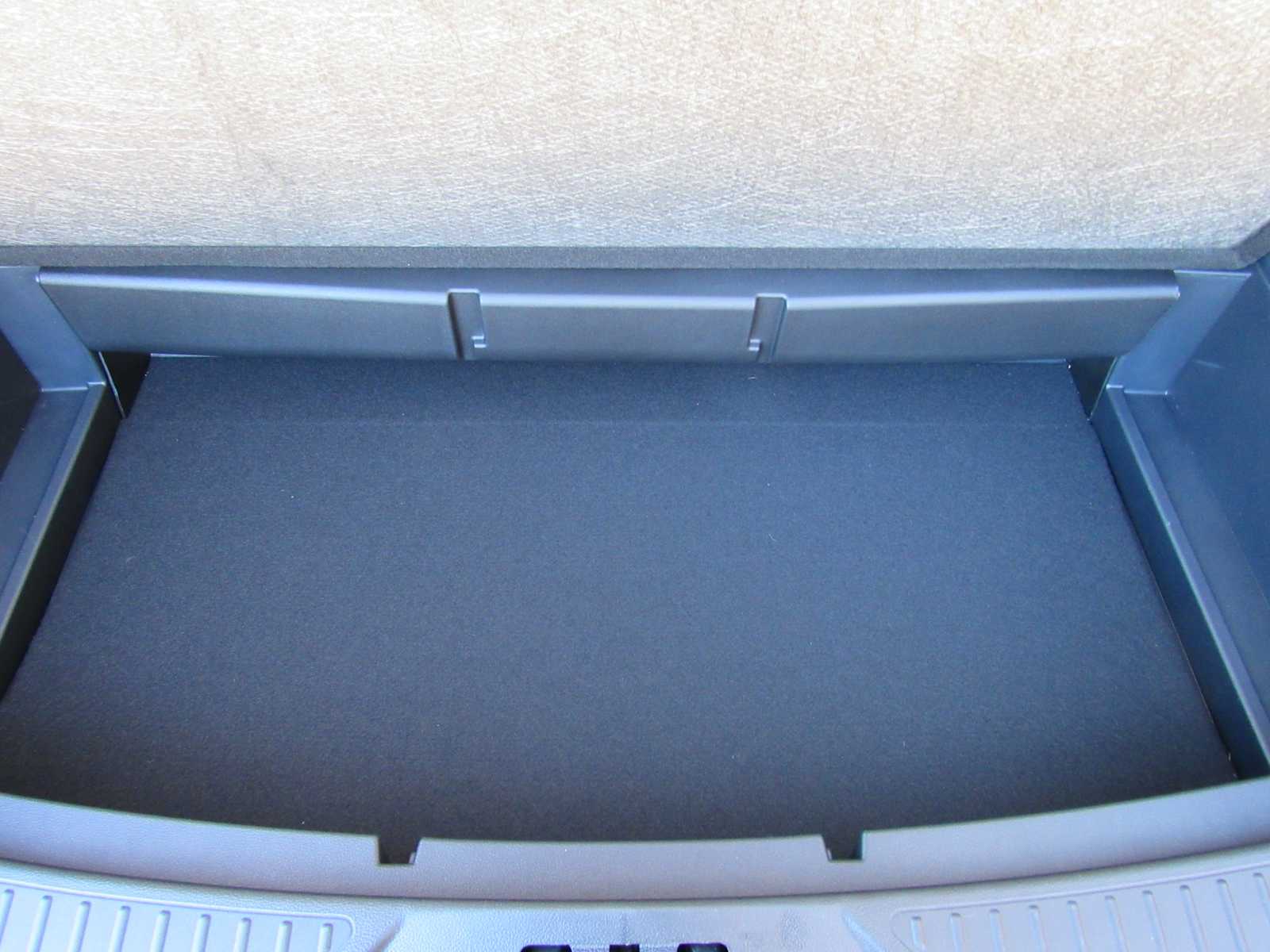 2026 Ford Explorer ST-Line - Photo 76