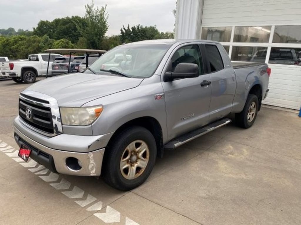 Used 2011 Toyota Tundra Grade 5.7L V8 w/FFV (A6) Crew Cab