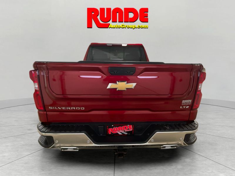 2023 Chevrolet Silverado 1500 LTZ photo 4