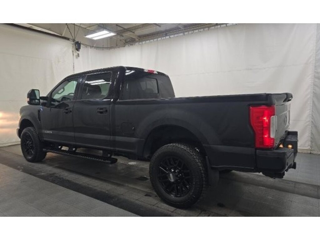 Used 2019 Ford F-250 Lariat Crew Cab