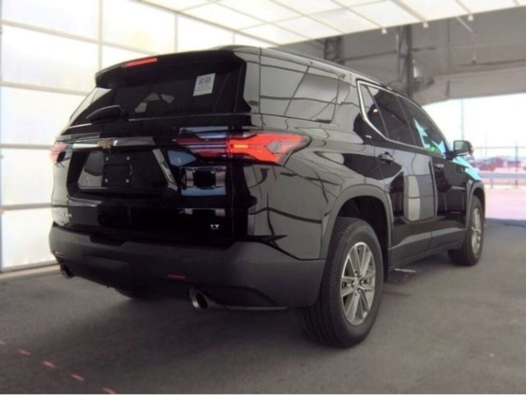Used 2023 Chevrolet Traverse LT Cloth Sport Utility