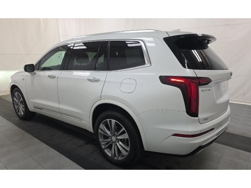 2021 Cadillac XT6 Premium Luxury photo 4