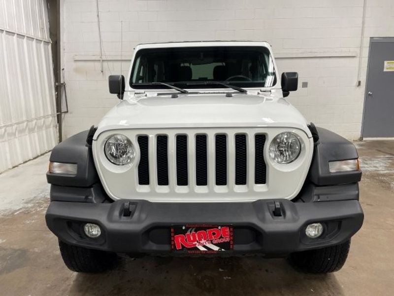 2019 Jeep Wrangler Sport S photo 2