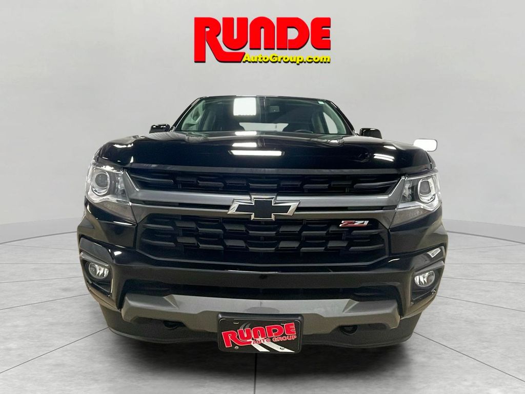 2022 Chevrolet Colorado Z71 photo 2