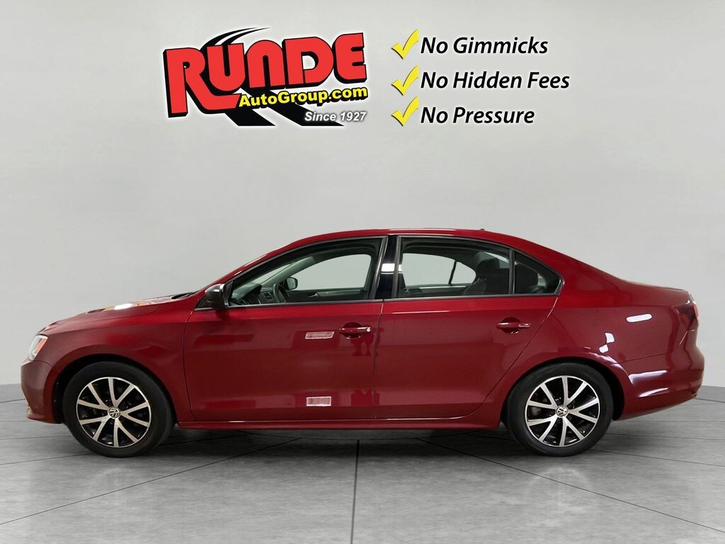 Used 2016 Volkswagen Jetta 1.4T SE Sedan