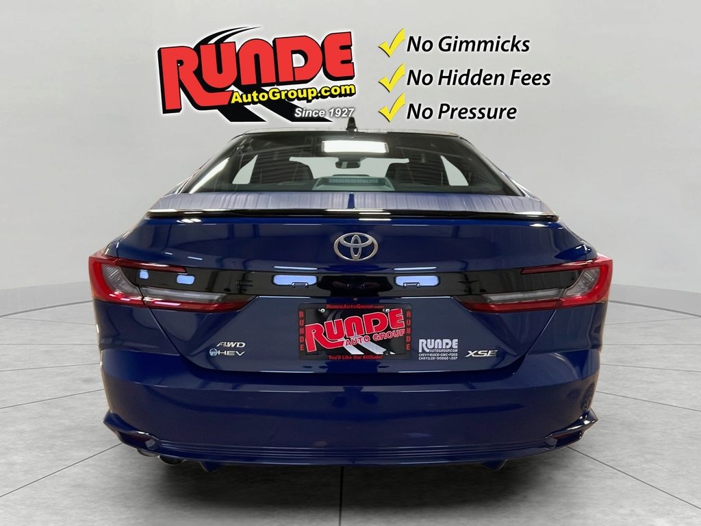 Used 2025 Toyota Camry Hybrid XSE Sedan