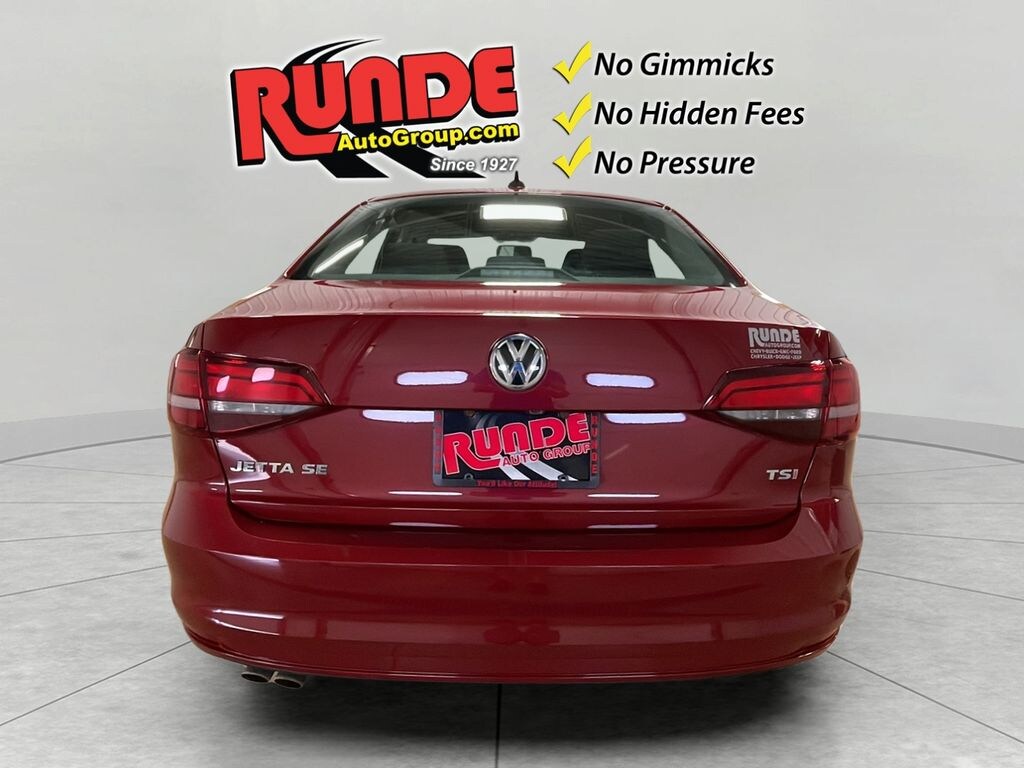 Used 2016 Volkswagen Jetta 1.4T SE Sedan