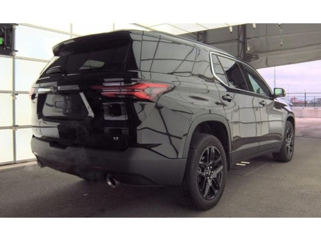 Used 2023 Chevrolet Traverse LT Cloth Sport Utility
