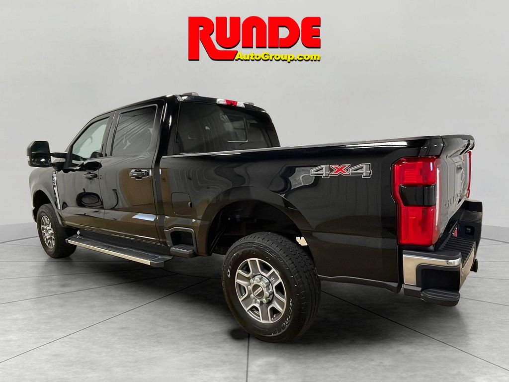 2023 Ford F-250 Lariat photo 3