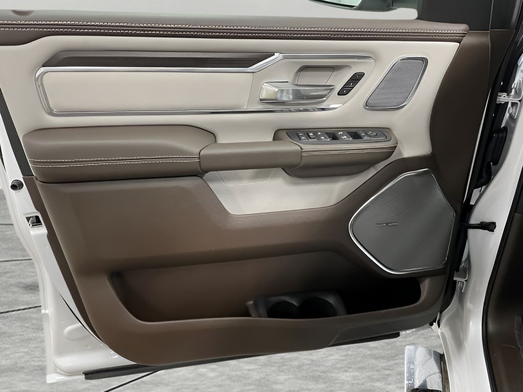 2026 RAM 1500 Laramie - Photo 14