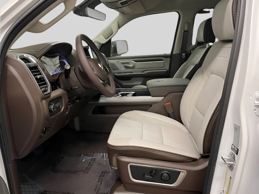 2026 RAM 1500 Laramie - Photo 11