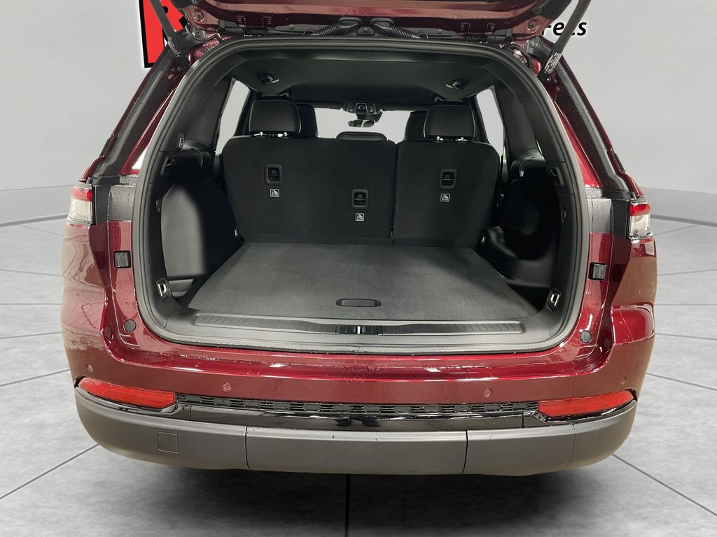 2025 Jeep Grand Cherokee Altitude - Photo 11