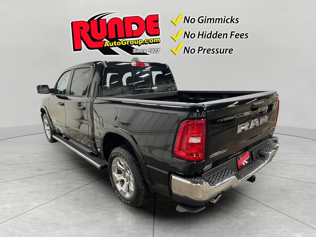 New 2026 Ram 1500 BIG HORN CREW CAB 4X4 5'7 BOX Pickup