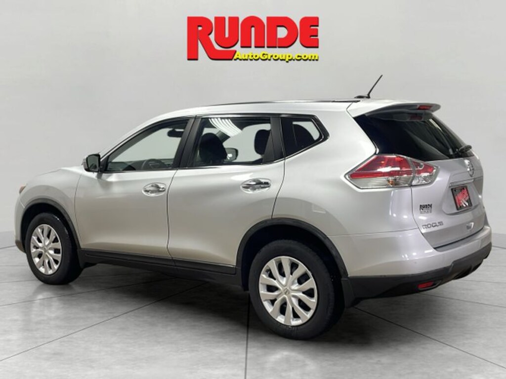 Used 2015 Nissan Rogue S SUV