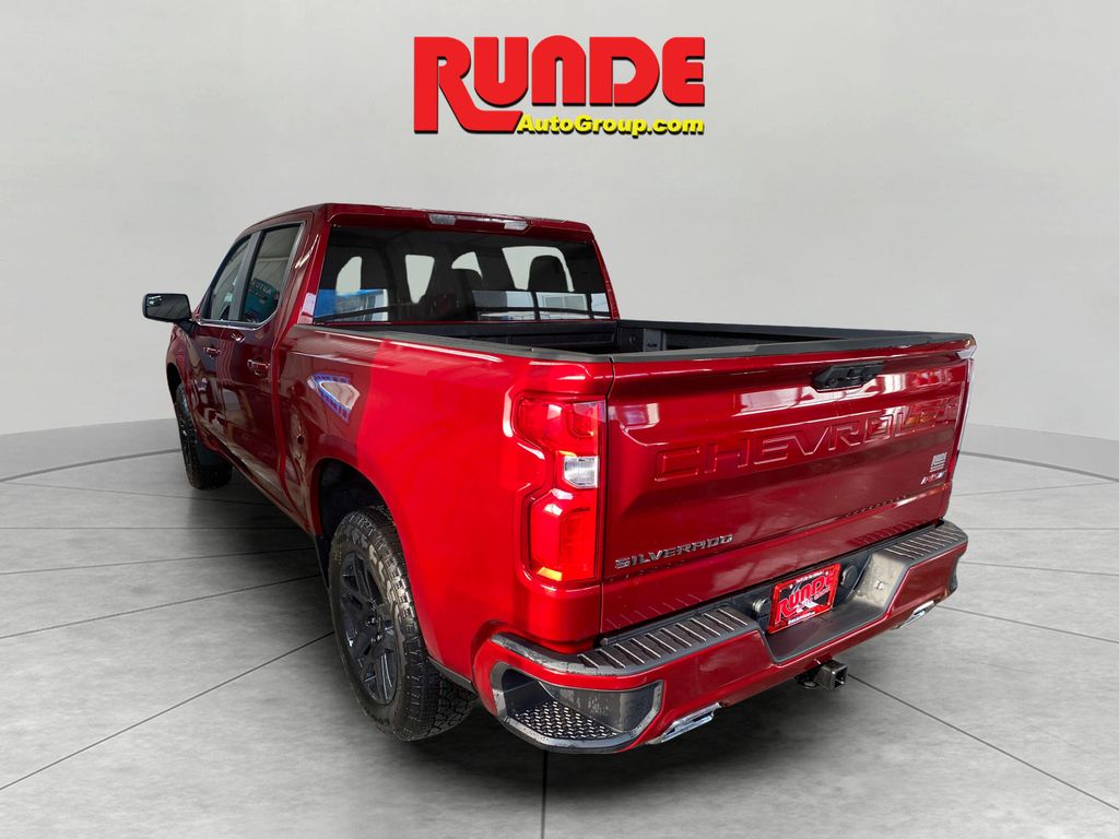 2025 Chevrolet Silverado 1500 RST photo 4