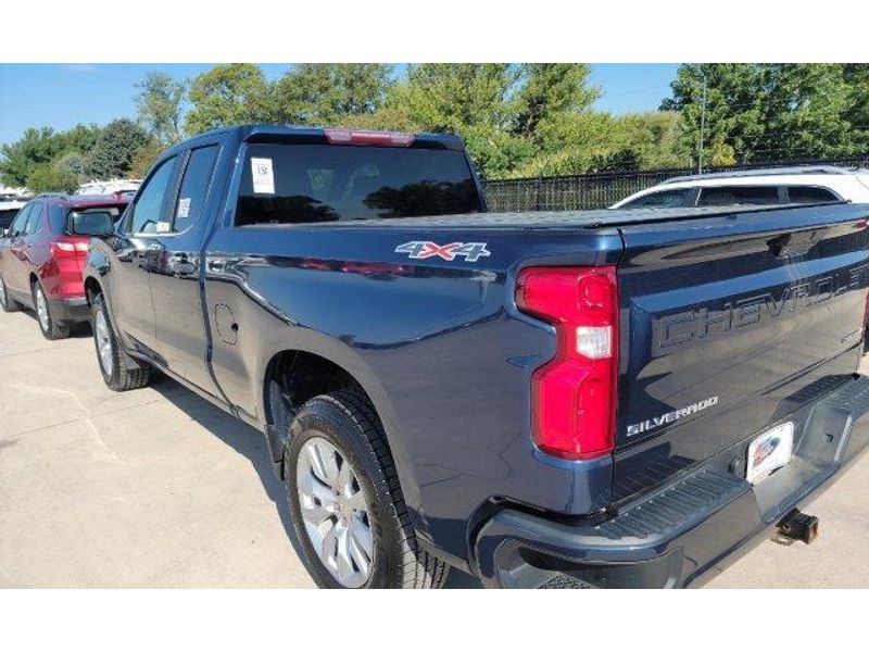 2020 Chevrolet Silverado 1500 Custom photo 4