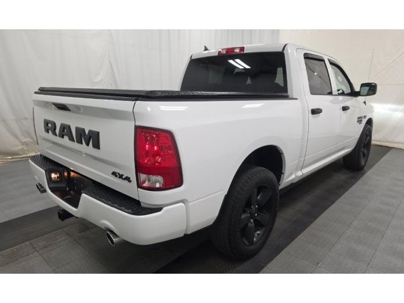 2019 Ram 1500 Classic Express photo 3