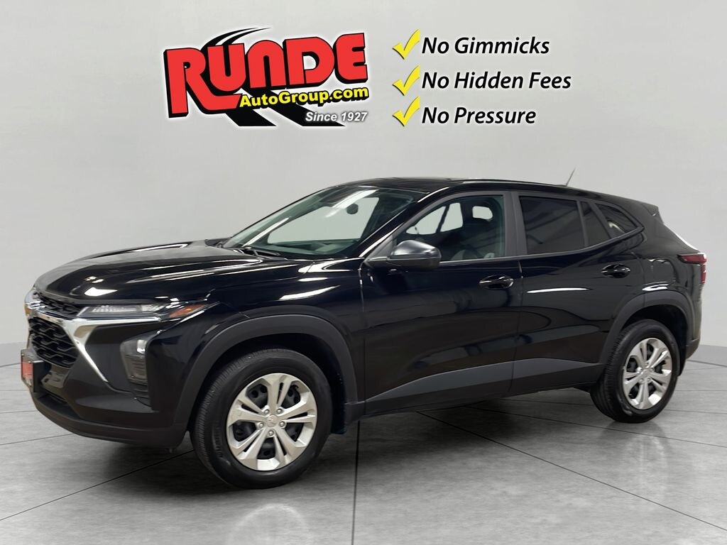 Used 2025 Chevrolet Trax LS Sport Utility