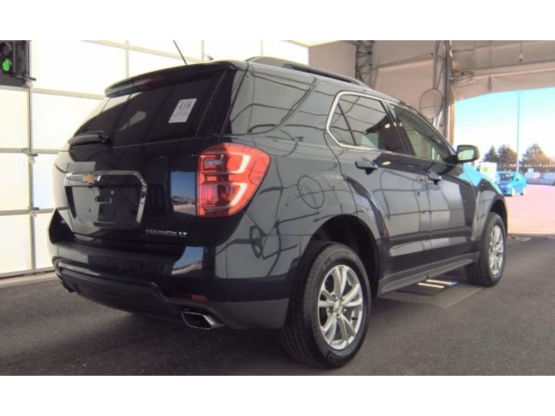 2016 Chevrolet Equinox LT photo 3