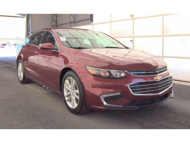 2018 Chevrolet Malibu 1LT photo 2