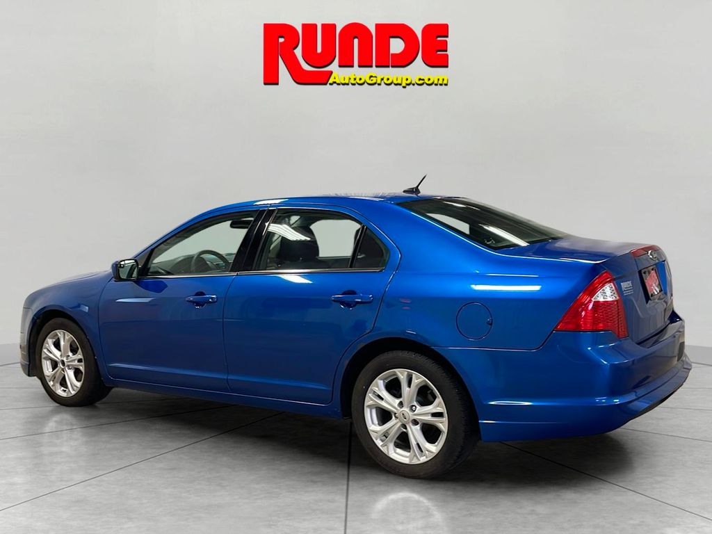 2012 Ford Fusion SE photo 3
