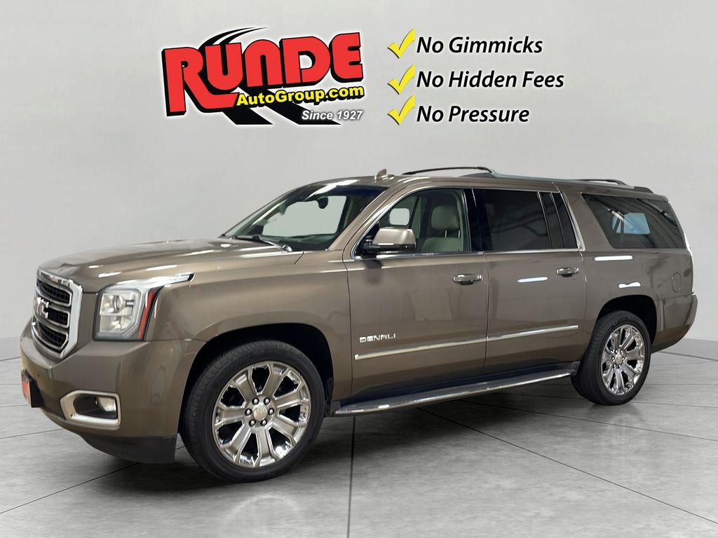 2016 GMC Yukon XL Denali's photo