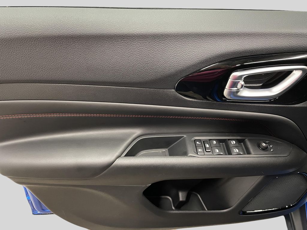 2026 Jeep Compass Trailhawk - Photo 9