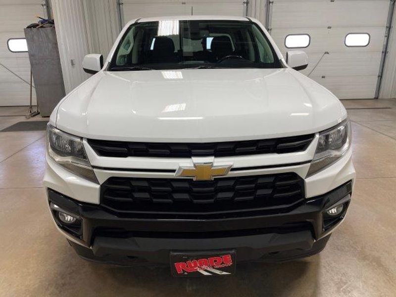 Used 2021 Chevrolet Colorado LT with VIN 1GCGTCENXM1100327 for sale in Manchester, IA