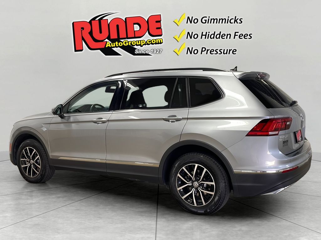 2021 Volkswagen Tiguan SE photo 3