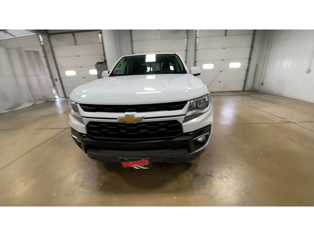 2022 Chevrolet Colorado LT photo 3