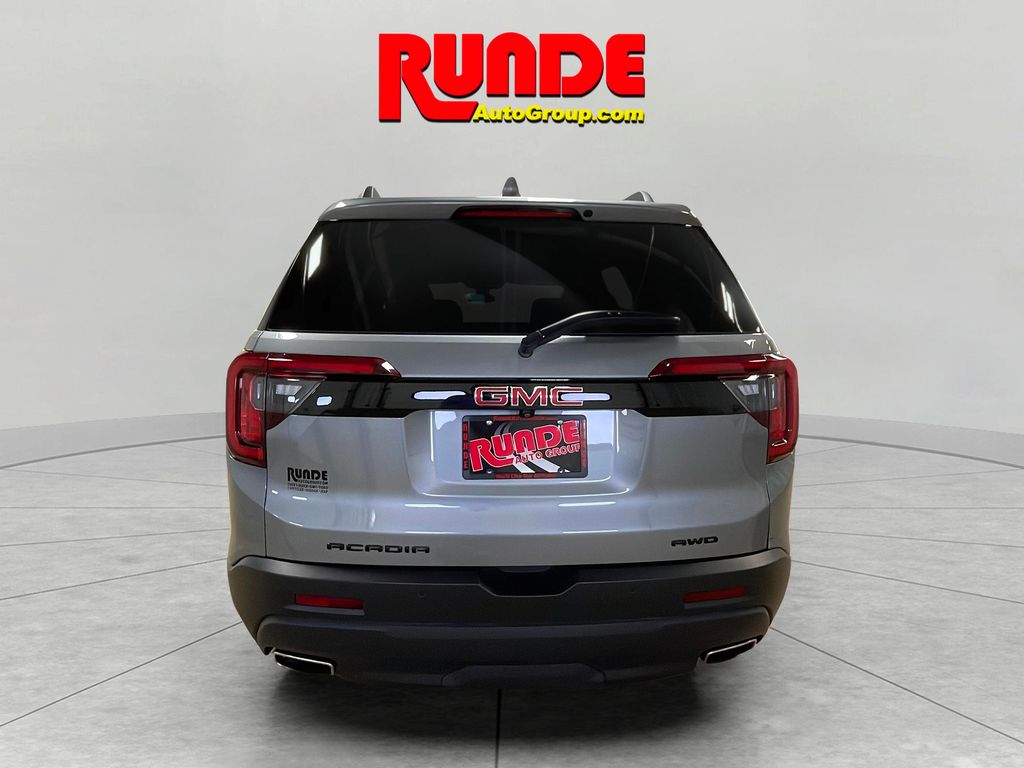2023 Gmc Acadia SLE photo 4