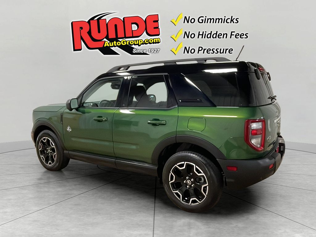 2025 Ford Bronco Sport Outer Banks photo 3