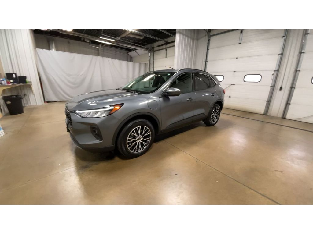 2024 Ford Escape Plug-In Hybrid photo 4