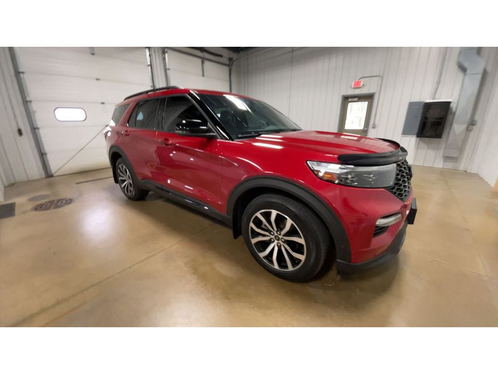 2021 Ford Explorer ST photo 2