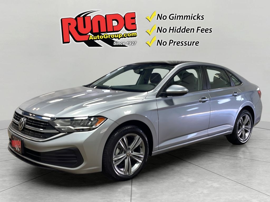 Used 2024 Volkswagen Jetta SE Sedan