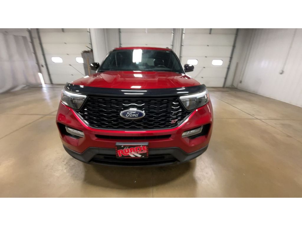 2021 Ford Explorer ST photo 3