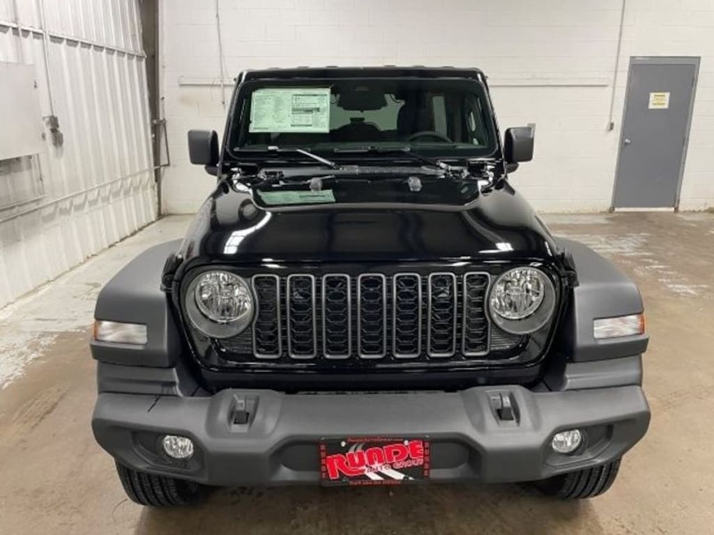 New 2026 Jeep Wrangler 4-DOOR SPORT S Sport Utility