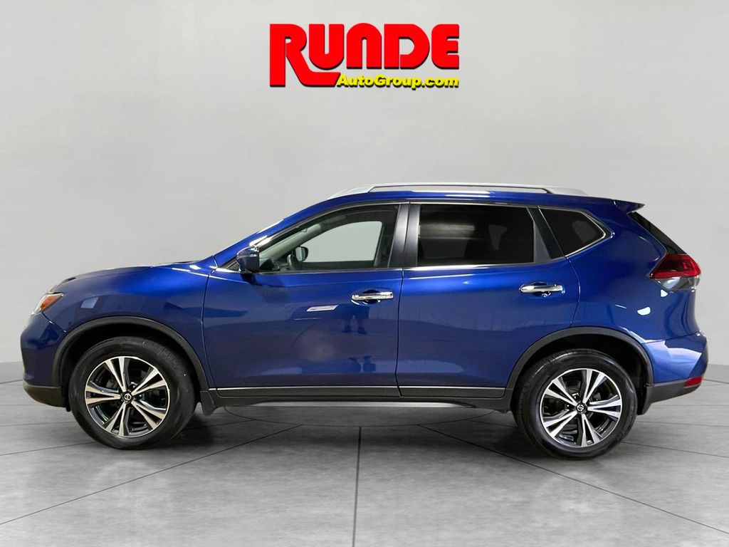 2020 Nissan Rogue SV photo 2