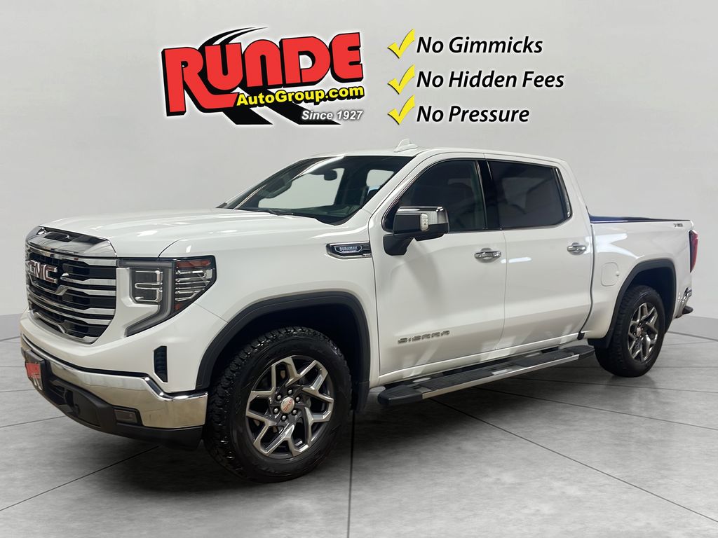 2022 GMC Sierra 4WD Crew Cab Short Box SLT's photo