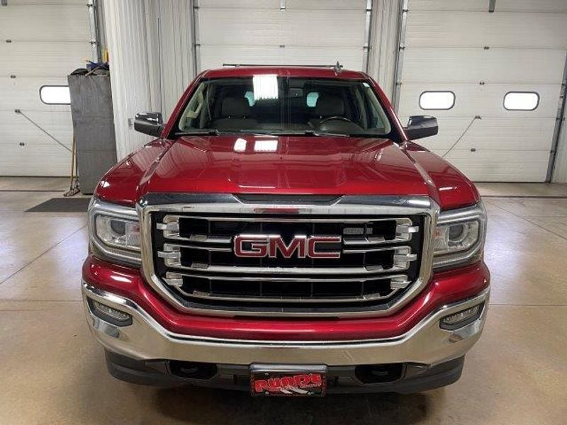 Used 2018 GMC Sierra 1500 SLT with VIN 3GTU2NEC0JG575496 for sale in Manchester, IA