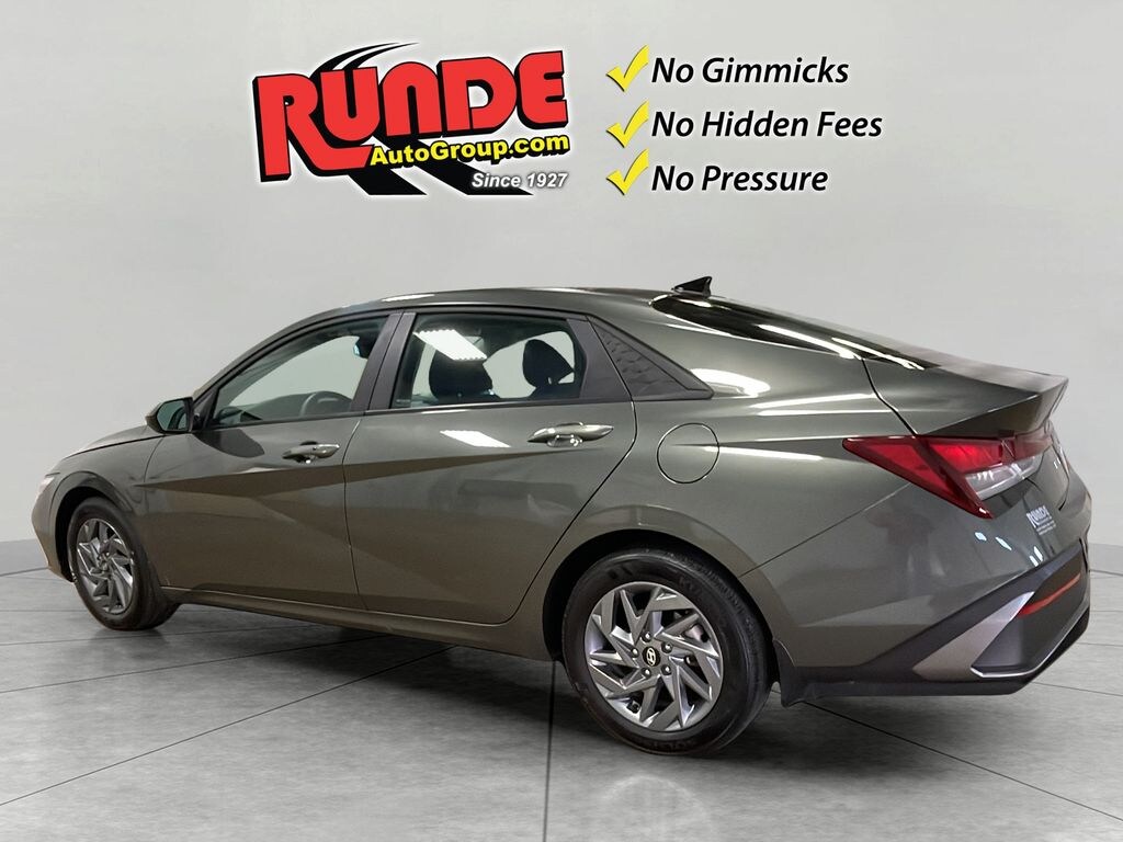 Used 2024 Hyundai Elantra SEL Sedan